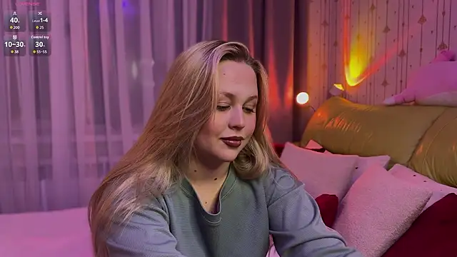 Estella Elwood online show from February 27, 2026, 5:57 pm