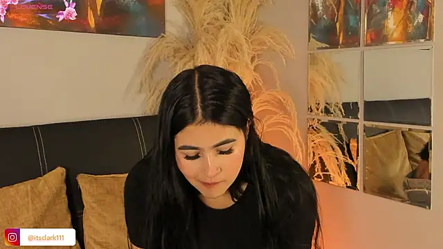 Emma  clark  online show from February 12, 2026, 1:06 pm