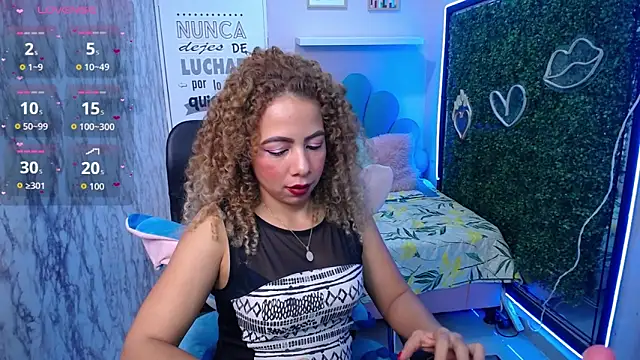 thalia mills19 online show from September 9, 2025, 2:11 am