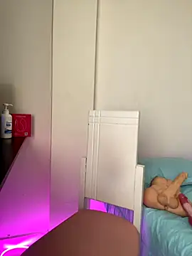 Zara Bel online show from November 26, 2025, 7:04 pm