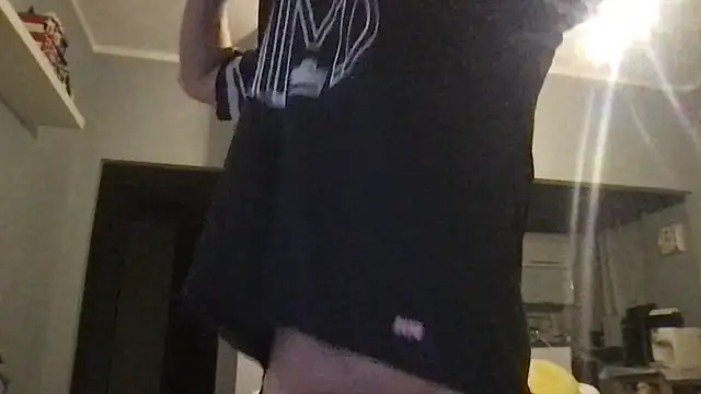 Axl hot online show from June 2, 2026, 10:23 pm
