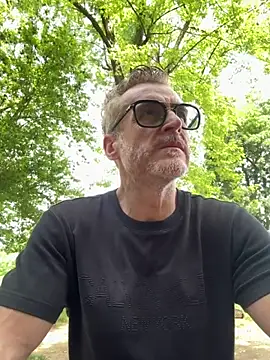 Axl hot online show from June 7, 2026, 9:35 am
