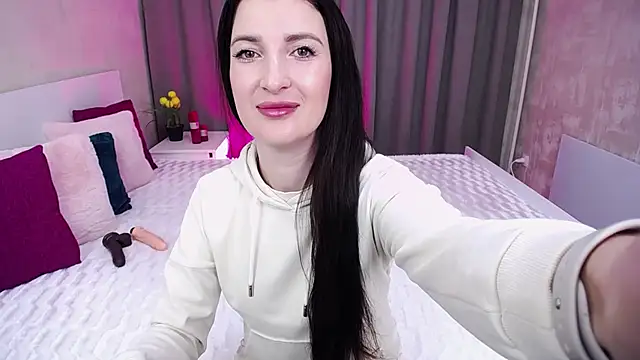 EvelinCuper online show from September 29, 2025, 5:12 am