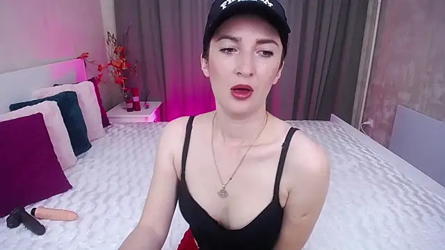 EvelinCuper online show from November 15, 2025, 6:22 am