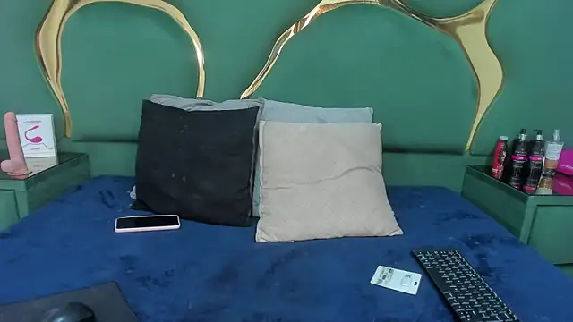 GabrielBrowm online show from February 12, 2026, 8:04 pm