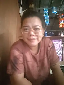 Snapshot of Hot_Bellexx chatting on May 27, 2026, 7:44 pm Hot Bellexx online show from May 27, 2026, 7:44 pm