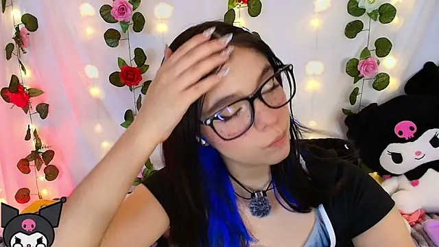 cutee andrea online show from December 22, 2025, 2:52 am