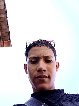 Snapshot of Toy_boy777 chatting on September 9, 2025, 8:52 pm Toy boy777 online show from September 9, 2025, 8:52 pm