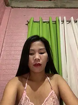 Cleo17 online show from April 19, 2026, 2:16 pm