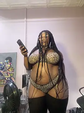 CurvyCocoxxx online show from June 6, 2026, 11:15 am