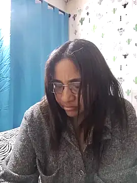 Snapshot of Avannay chatting on October 16, 2025, 12:33 am Avannay online show from October 16, 2025, 12:33 am