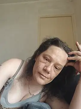 zeousseelphie online show from May 31, 2026, 1:07 pm