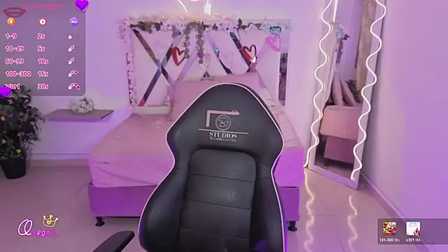 ZURY TAY online show from February 2, 2026, 11:42 am