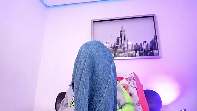 sarah ashbourne online show from October 15, 2025, 5:35 pm