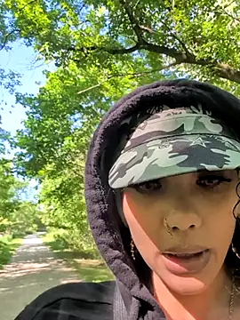 Av3ryyBe3 online show from June 3, 2026, 9:09 pm