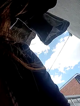 Lady 16 online show from November 8, 2025, 4:51 pm