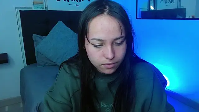 Eymmy 24 online show from September 12, 2025, 2:22 am