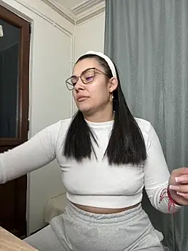 MiaKiittyy online show from February 28, 2026, 10:55 pm