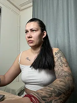 MiaKiittyy online show from March 14, 2026, 12:06 am