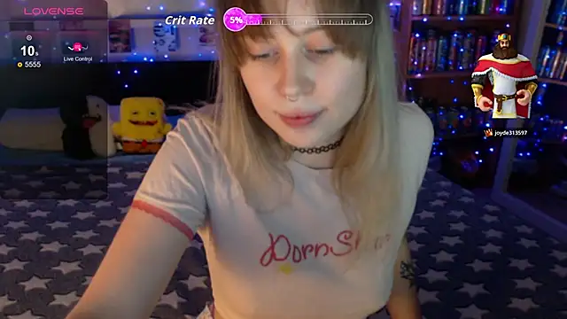 Snapshot of s1lvercherub chatting on February 8, 2026, 3:26 pm s1lvercherub online show from February 8, 2026, 3:26 pm