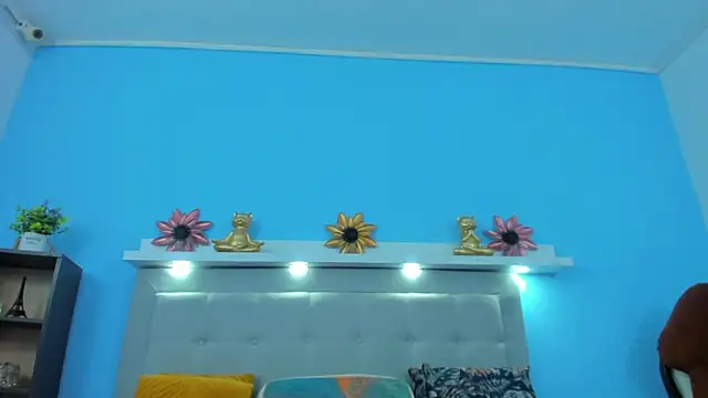 neferet opal online show from December 20, 2025, 11:12 pm