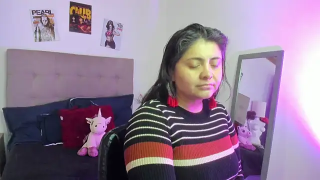 Snapshot of TifanyAmazinng chatting on February 5, 2026, 12:21 pm TifanyAmazinng online show from February 5, 2026, 12:21 pm