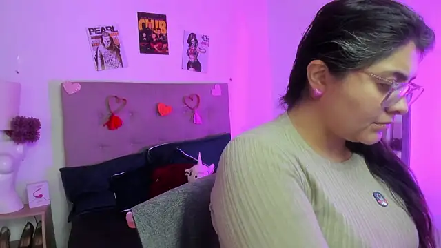 Snapshot of TifanyAmazinng chatting on February 10, 2026, 1:15 pm TifanyAmazinng online show from February 10, 2026, 1:15 pm