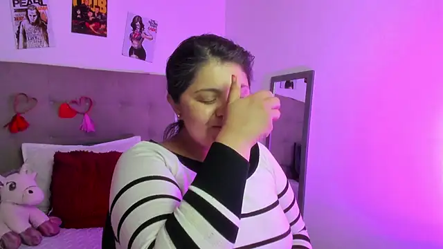 Snapshot of TifanyAmazinng chatting on February 23, 2026, 12:46 pm TifanyAmazinng online show from February 23, 2026, 12:46 pm