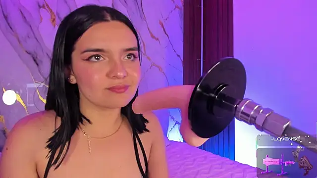 alicecute77 online show from January 11, 2026, 2:27 am