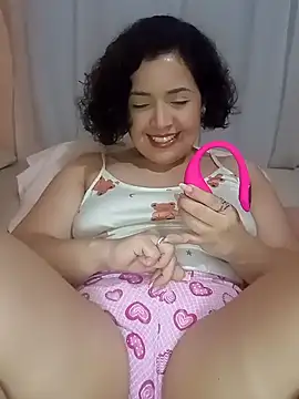 Silkenfeet21 online show from April 14, 2026, 5:13 am