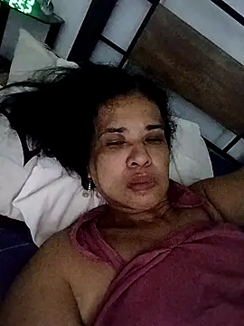 Snapshot of Prettysweetmum chatting on September 21, 2025, 9:27 pm Prettysweetmum online show from September 21, 2025, 9:27 pm