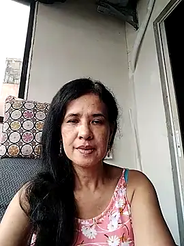 Snapshot of Prettysweetmum chatting on September 27, 2025, 5:12 am Prettysweetmum online show from September 27, 2025, 5:12 am