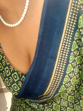 tami lavanya online show from October 21, 2025, 5:19 am