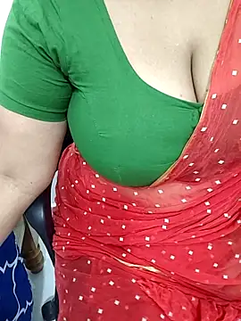 Snapshot of tami_lavanya chatting on February 6, 2026, 5:45 am tami lavanya online show from February 6, 2026, 5:45 am