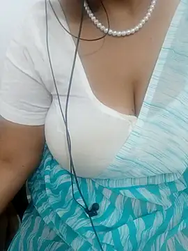 Snapshot of tami_lavanya chatting on February 14, 2026, 9:17 am tami lavanya online show from February 14, 2026, 9:17 am