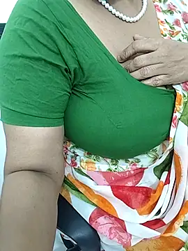 Snapshot of tami_lavanya chatting on February 23, 2026, 5:05 am tami lavanya online show from February 23, 2026, 5:05 am