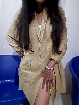 Aarti-kumri online show from October 14, 2025, 9:26 pm