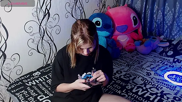 RoyAngela online show from September 25, 2025, 9:29 pm