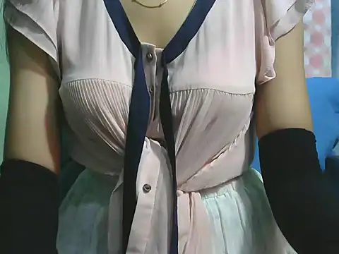 sheetal-sheetal95 online show from October 5, 2025, 5:22 pm