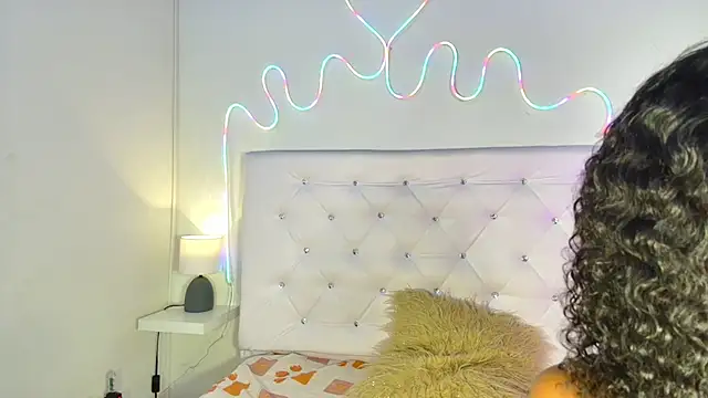 tatixxxvega online show from September 23, 2025, 1:25 pm