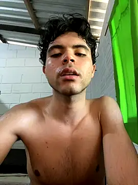 Axel-Mejia online show from October 9, 2025, 7:23 pm