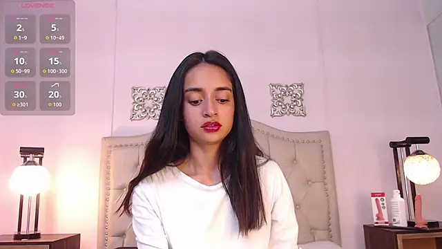 Snapshot of Leilani- chatting on October 11, 2025, 1:42 pm Leilani- online show from October 11, 2025, 1:42 pm