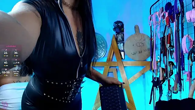 Snapshot of mrGeorgina_clhoe_bdsm chatting on September 10, 2025, 8:20 pm mrGeorgina clhoe bdsm online show from September 10, 2025, 8:20 pm