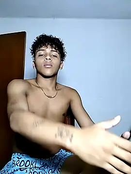 Manuel Mateus1 online show from October 25, 2025, 1:13 am