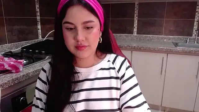 ValentinaMillers  online show from February 28, 2026, 1:01 pm