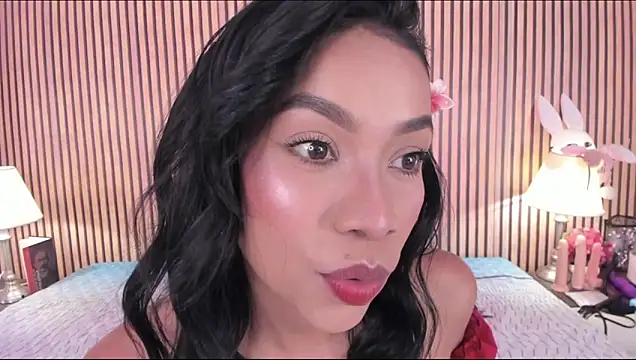 Snapshot of keeyla_stone chatting on February 14, 2026, 10:28 pm keeyla stone online show from February 14, 2026, 10:28 pm