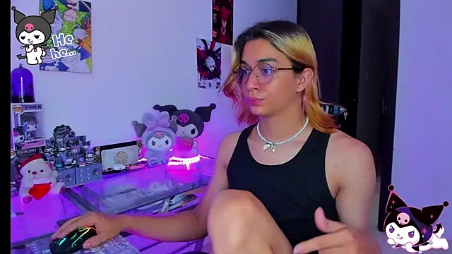 KeitaMoon online show from November 3, 2025, 8:10 pm