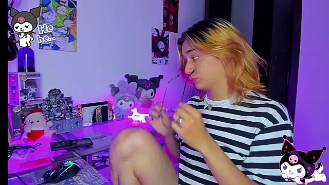 KeitaMoon online show from November 4, 2025, 10:31 pm