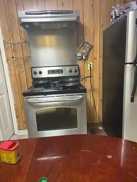 SlimSexxxy69 online show from February 12, 2026, 1:33 am