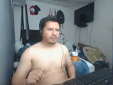 Snapshot of Xxxristiano chatting on February 11, 2026, 1:49 pm Xxxristiano online show from February 11, 2026, 1:49 pm